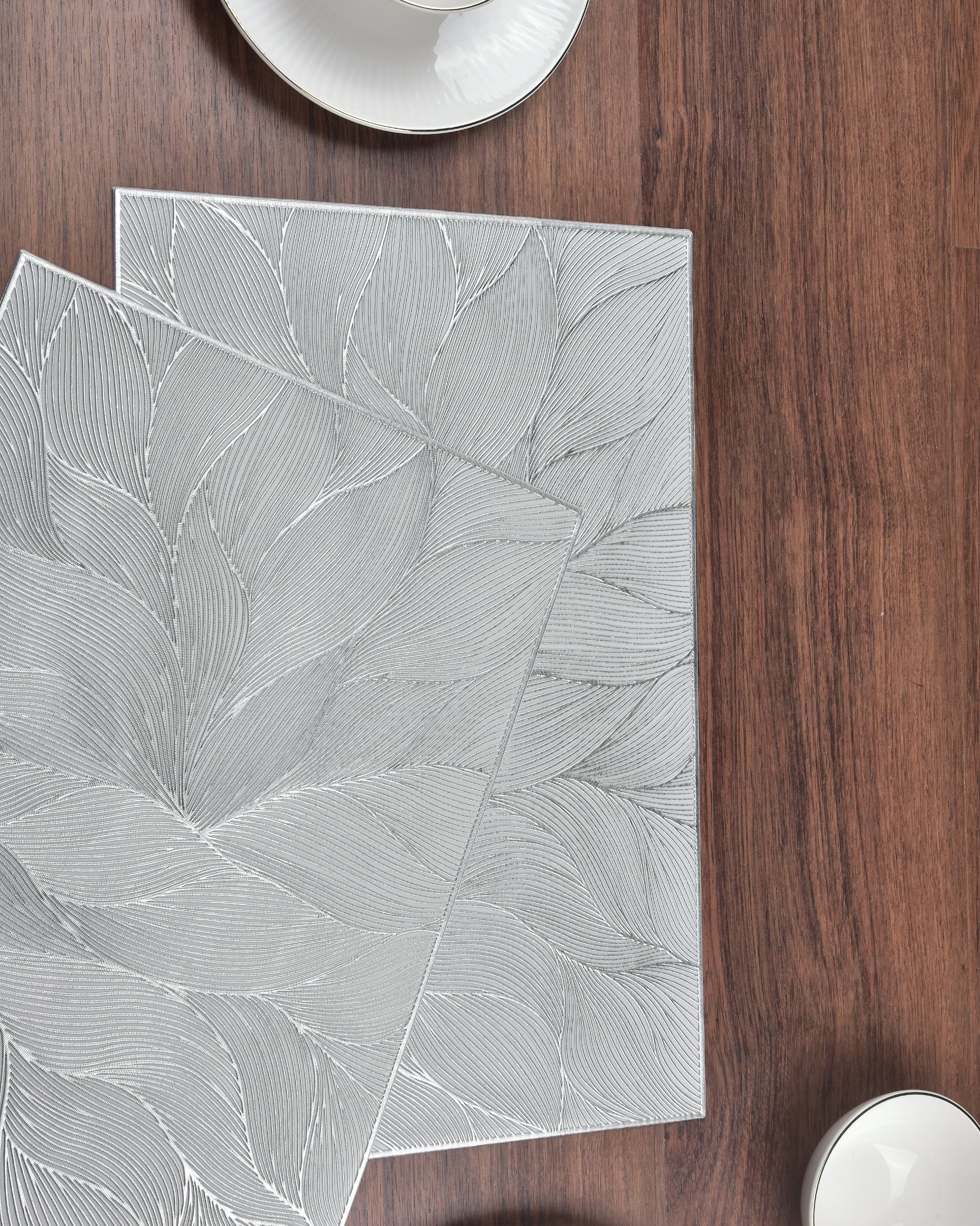 Premsons® Modern Floral Design Rectangle Metallic Placemats – Washable, Wipeable, Non-Slip & Stain-Resistant Hollow Table Mats for Dining, Kitchen, Wedding & Party Decoratio