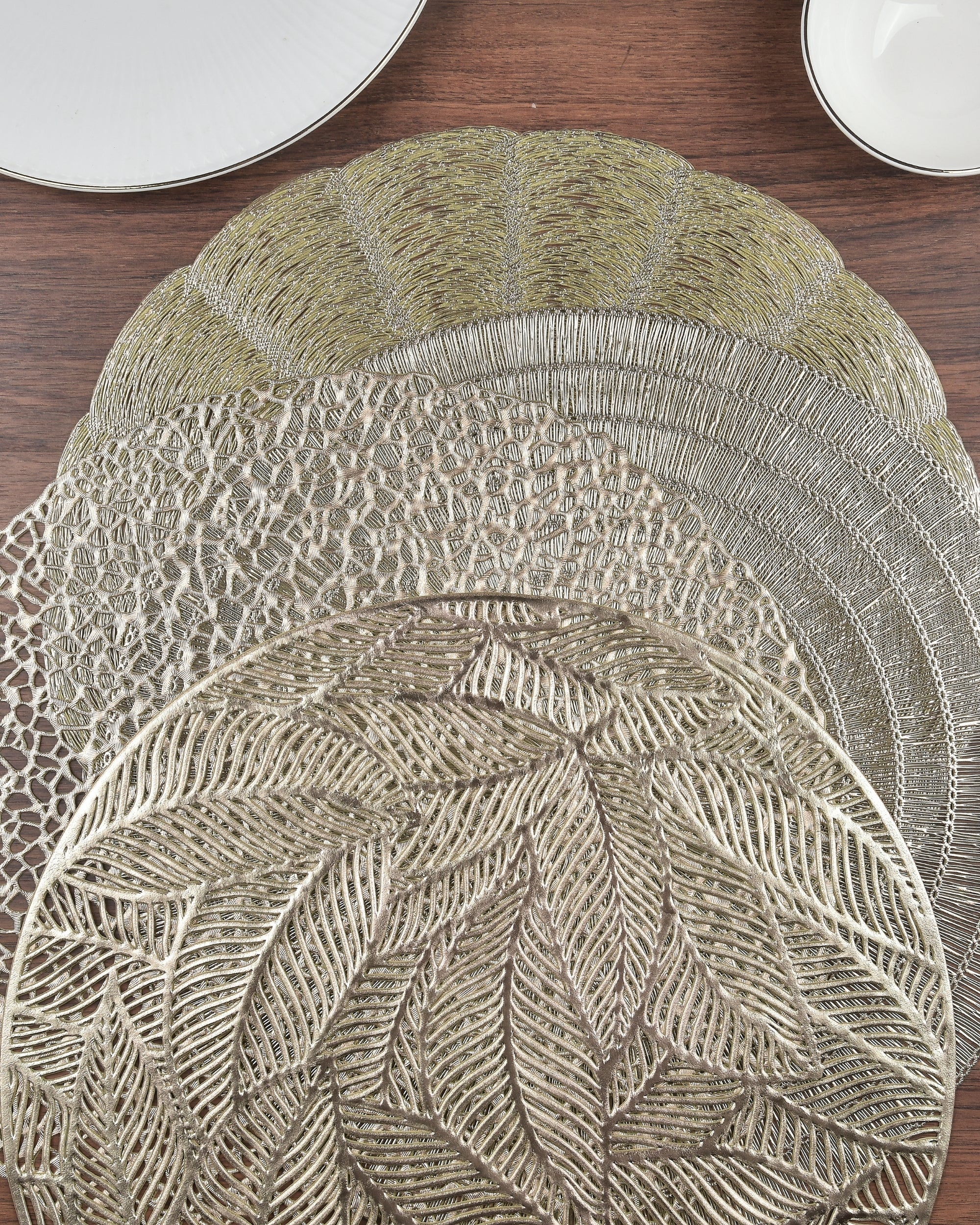 Premsons® Round Table Mat – Premium Spiral Metallic Placemat | Washable, Wipeable, Non-Slip & Heat-Resistant | Elegant Table Mat for Dining, Kitchen, Wedding & Party Décor – Champagne Gold