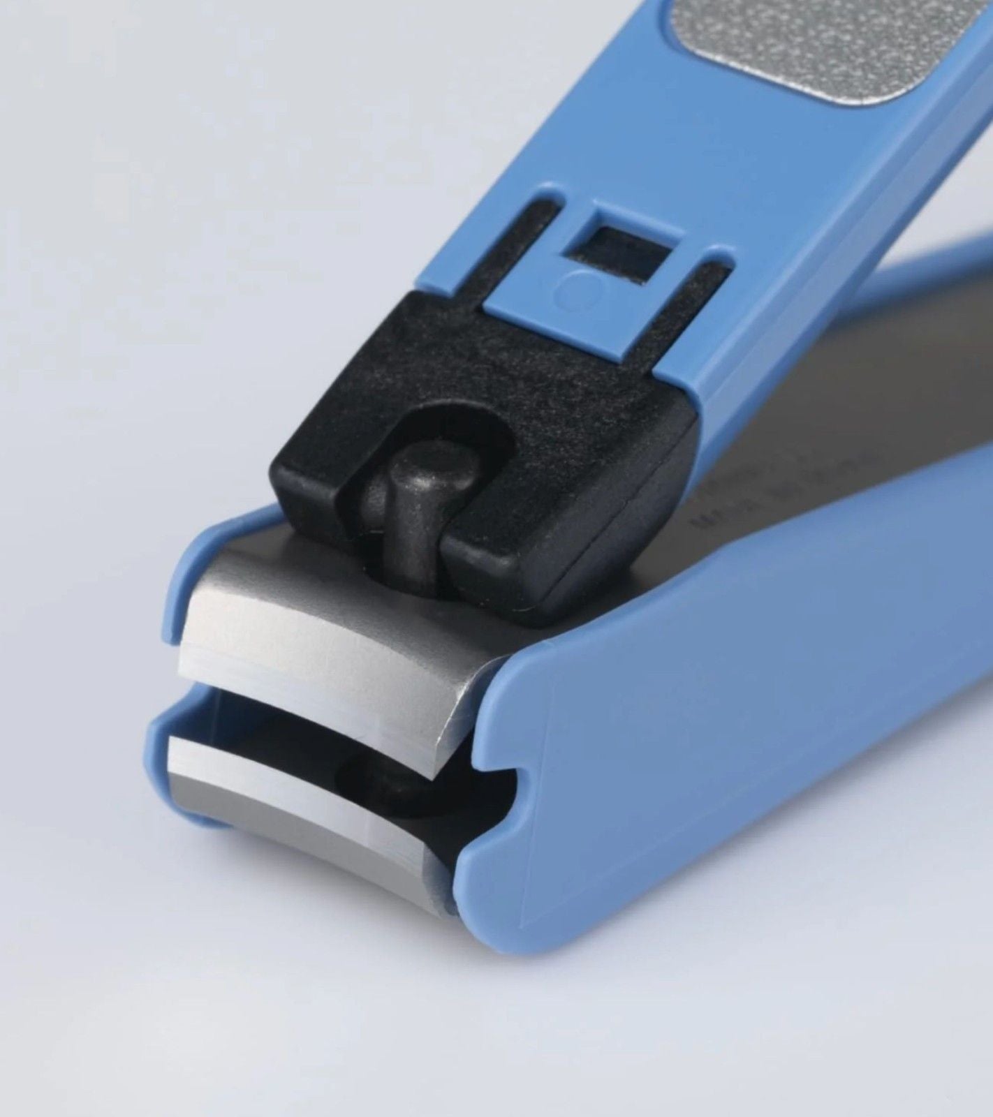 Clipper Standard M – Precision Japanese Nail Cutter, Medium Size, Made in Japan - Blue