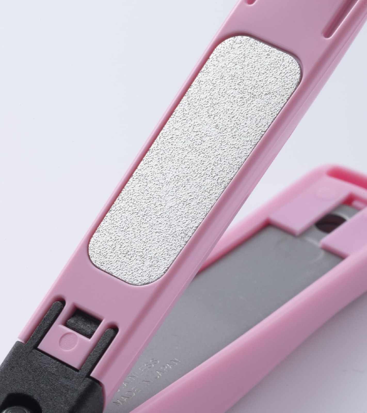 Clipper Standard M – Precision Japanese Nail Cutter, Medium Size, Made in Japan - Pink