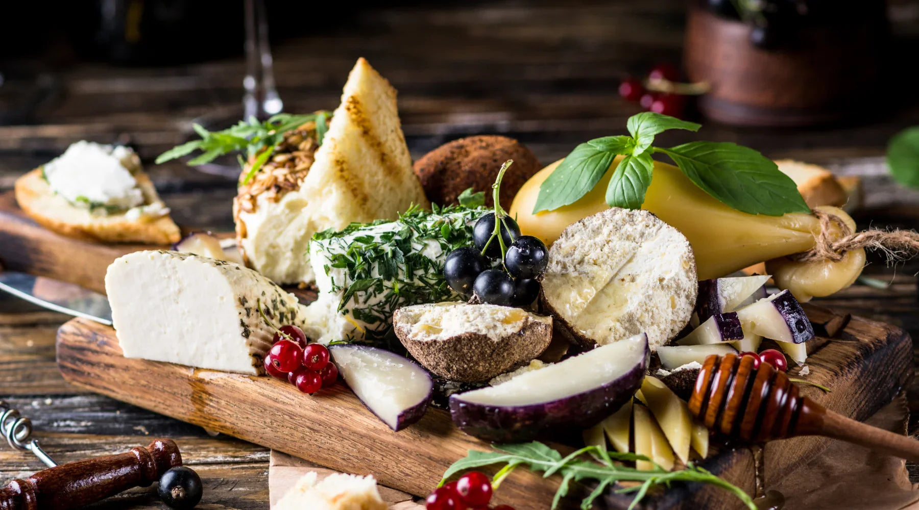 Home & Kitchen - Serveware - Bamboo Cheeseboards for Hosting & Entertaining