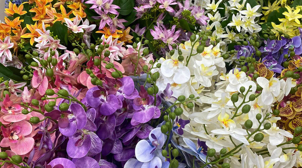Home Decor - Flowers & Vases