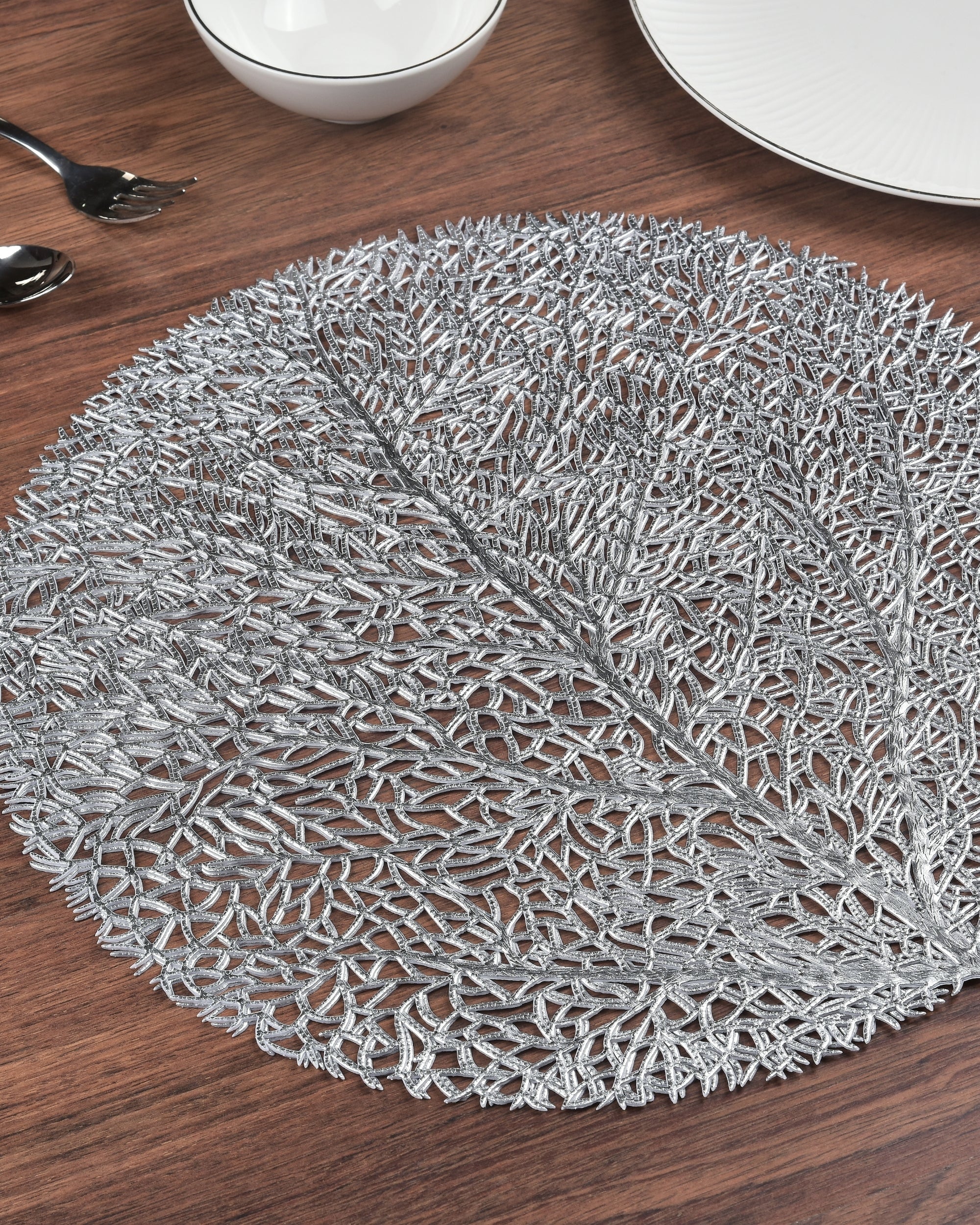 Premsons® Round Table Mat – Elegant Tree Metallic Placemat | Washable, Wipeable, Non-Slip & Heat-Resistant | Stylish Table Mat for Dining, Kitchen, Wedding & Party Décor – Silver