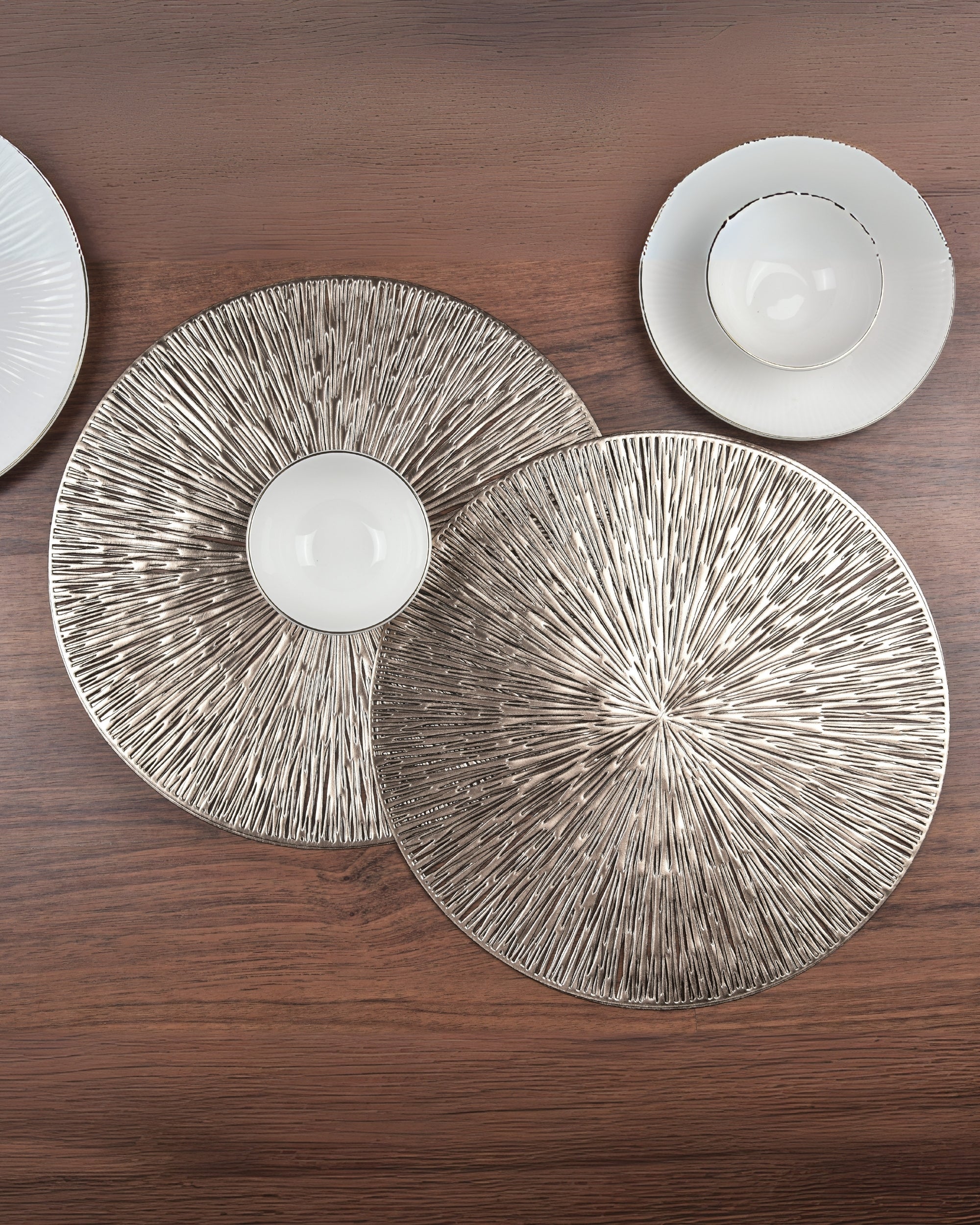 Premsons® Round Table Mat – Radiant Burst Metallic Placemat | Washable, Wipeable, Non-Slip & Heat-Resistant | Designer Table Mat for Dining, Kitchen, Wedding & Party Décor – Bronze
