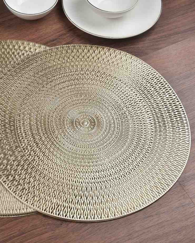Premsons® Round Table Mat – Textured Loop Metallic Placemat | Washable, Wipeable, Non-Slip & Heat-Resistant | Decorative Table Mat for Dining, Kitchen, Wedding & Party Décor – Champagne Beige