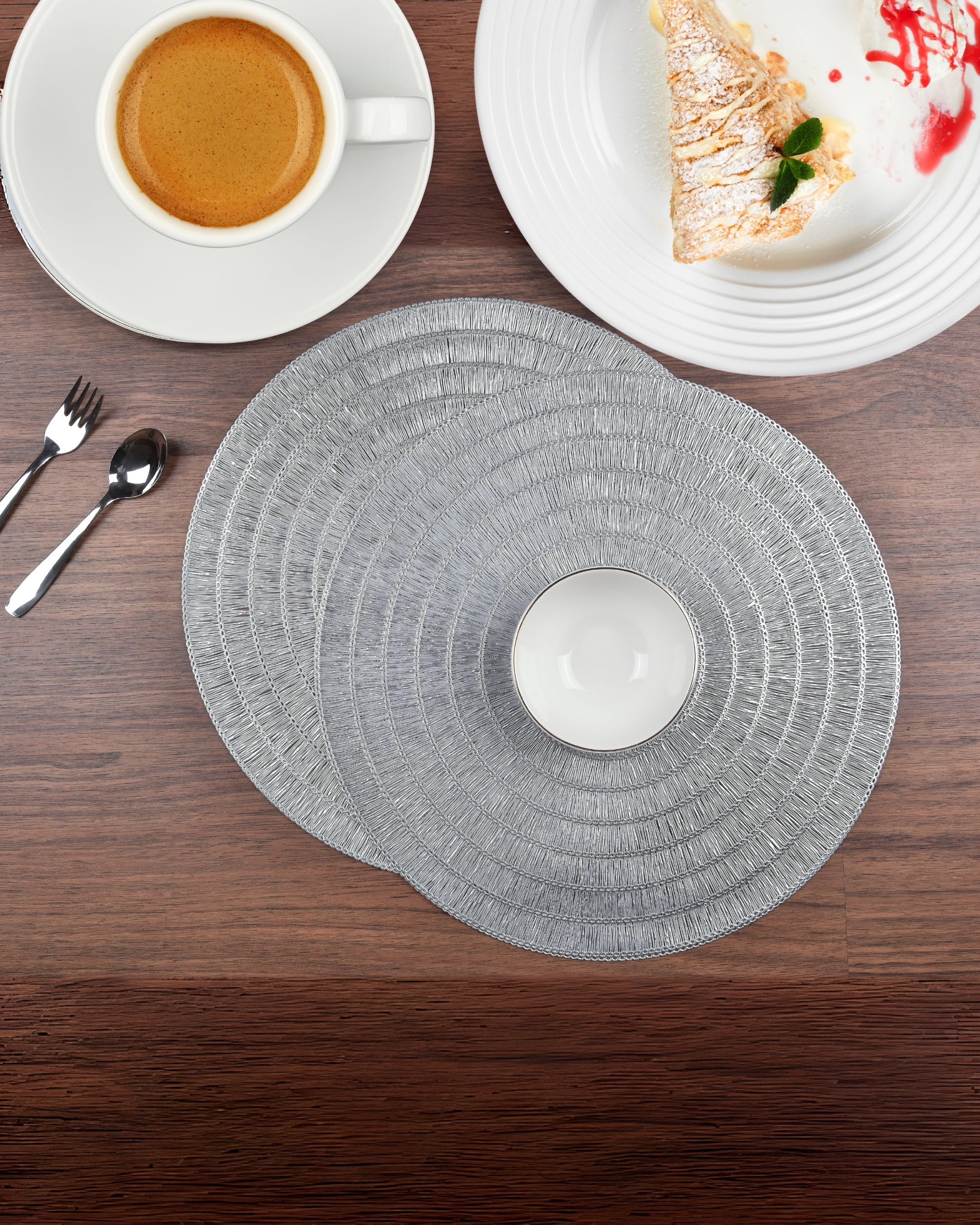Premsons® Round Table Mat – Textured Loop Metallic Placemat | Washable, Wipeable, Non-Slip & Heat-Resistant | Decorative Table Mat for Dining, Kitchen, Wedding & Party Décor – Silver