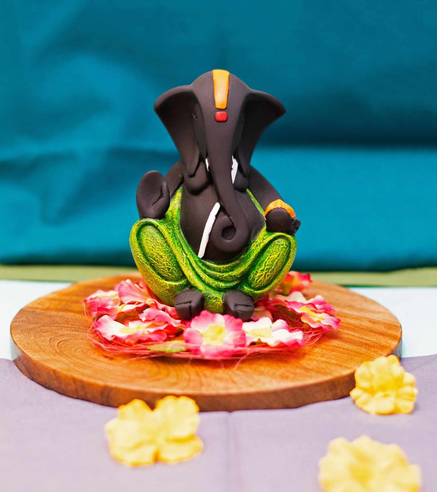 Premsons® Black & Green Modern Ganesha – Contemporary Decor Statue with Matte Finish