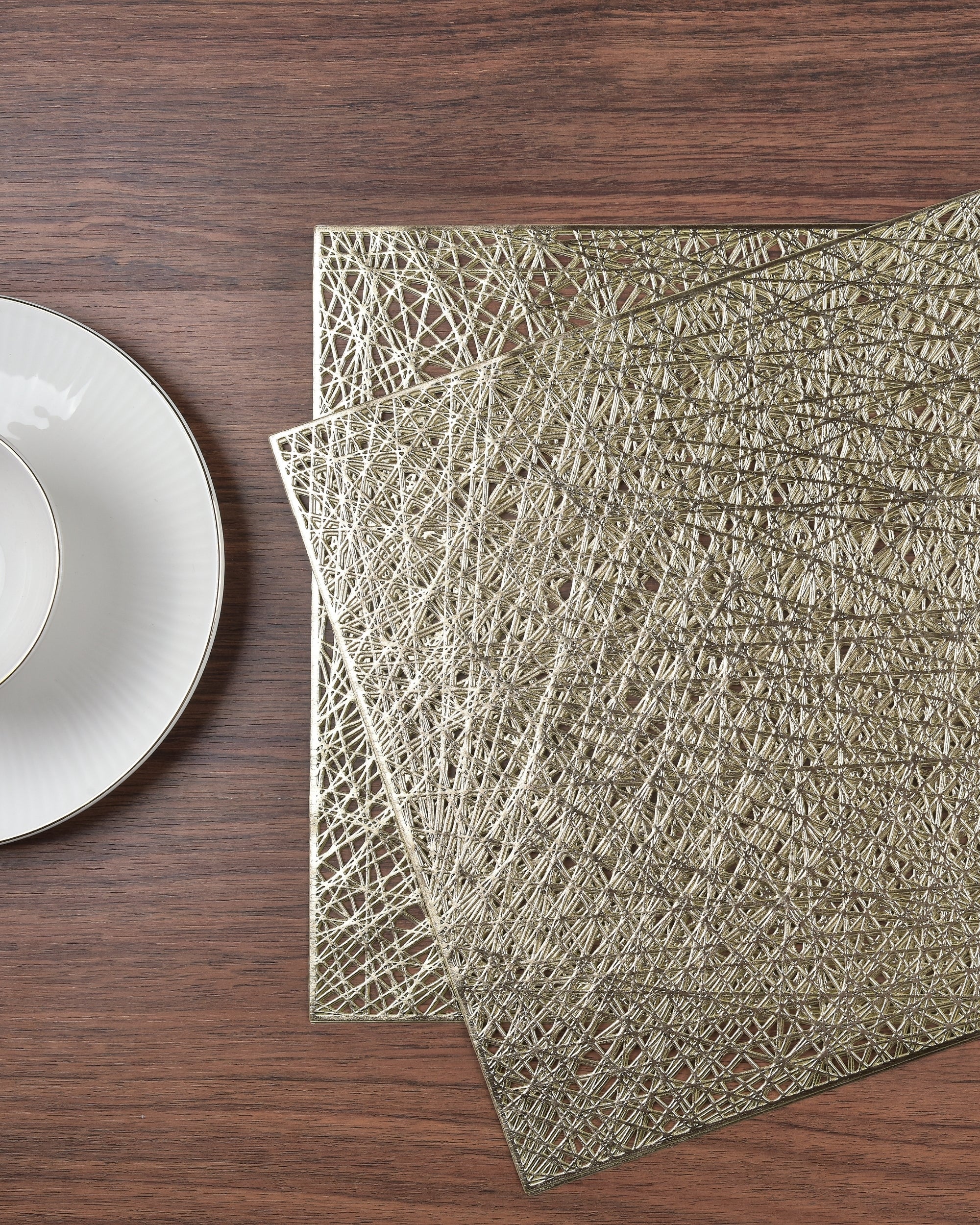 Premsons® Golden Mesh Design Rectangle Metallic Placemats – Washable, Wipeable, Non-Slip & Stain-Resistant Table Mats for Dining, Kitchen, Wedding & Party Décor