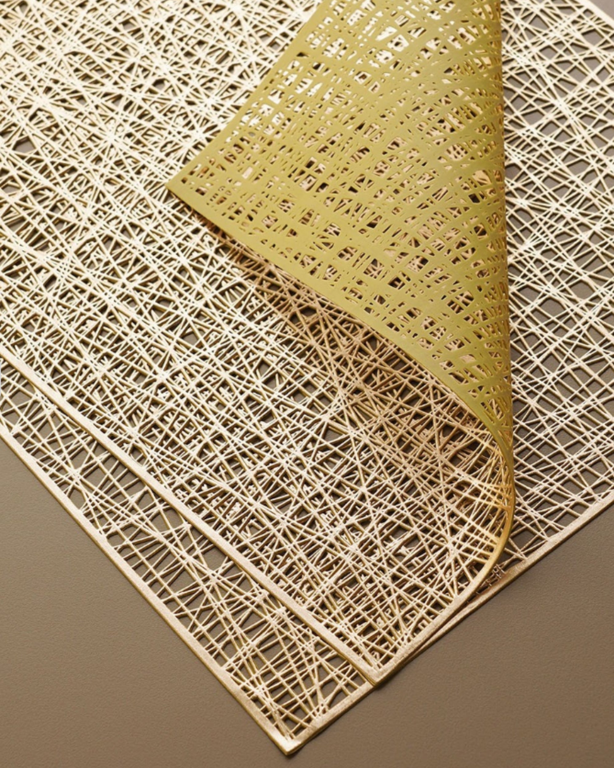 Premsons® Golden Mesh Design Rectangle Metallic Placemats – Washable, Wipeable, Non-Slip & Stain-Resistant Table Mats for Dining, Kitchen, Wedding & Party Décor