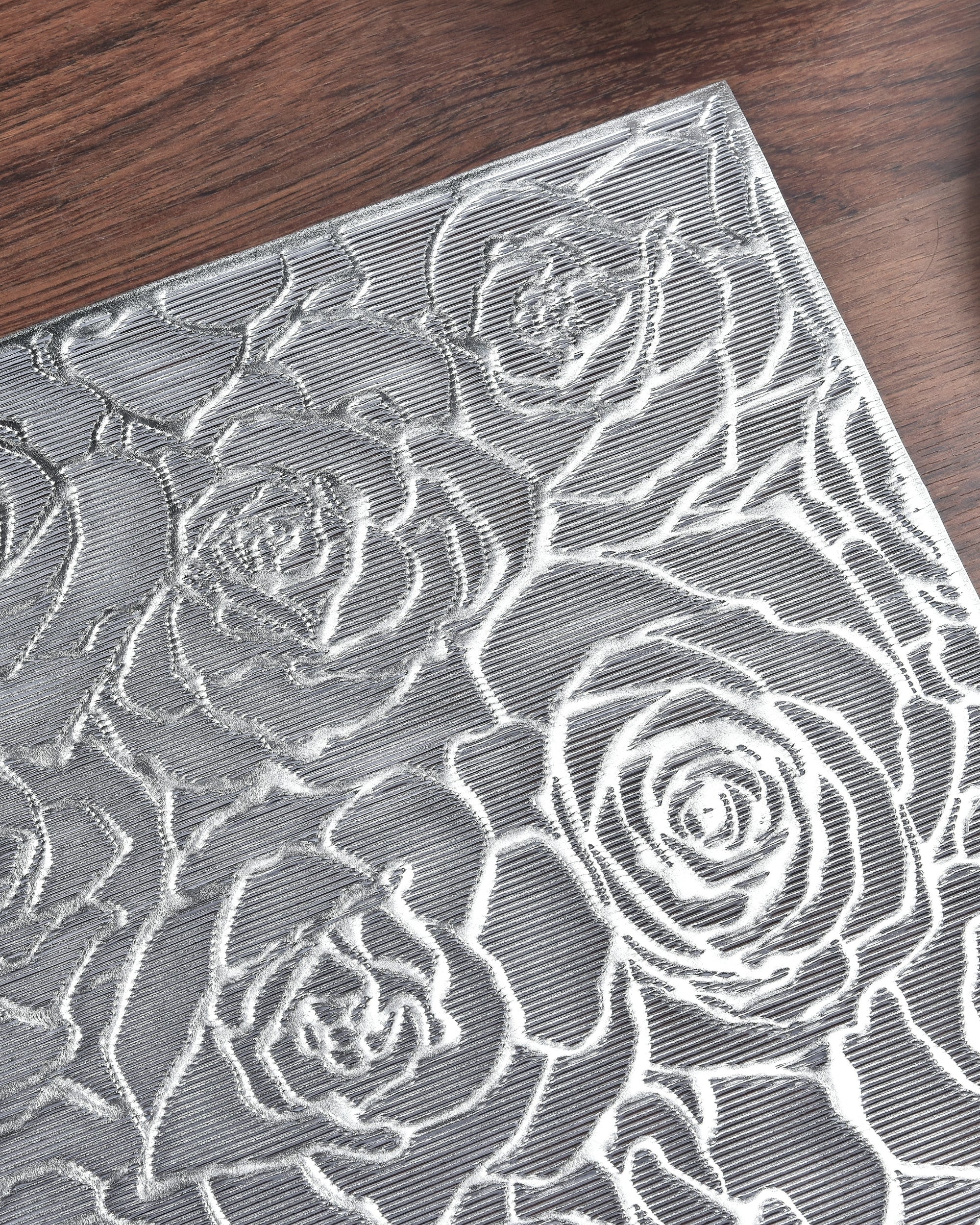Premsons® Silver Floral Design Rectangle Metallic Placemats – Washable, Wipeable, Non-Slip & Stain-Resistant Hollow Table Mats for Dining, Kitchen, Wedding & Party Decoratio