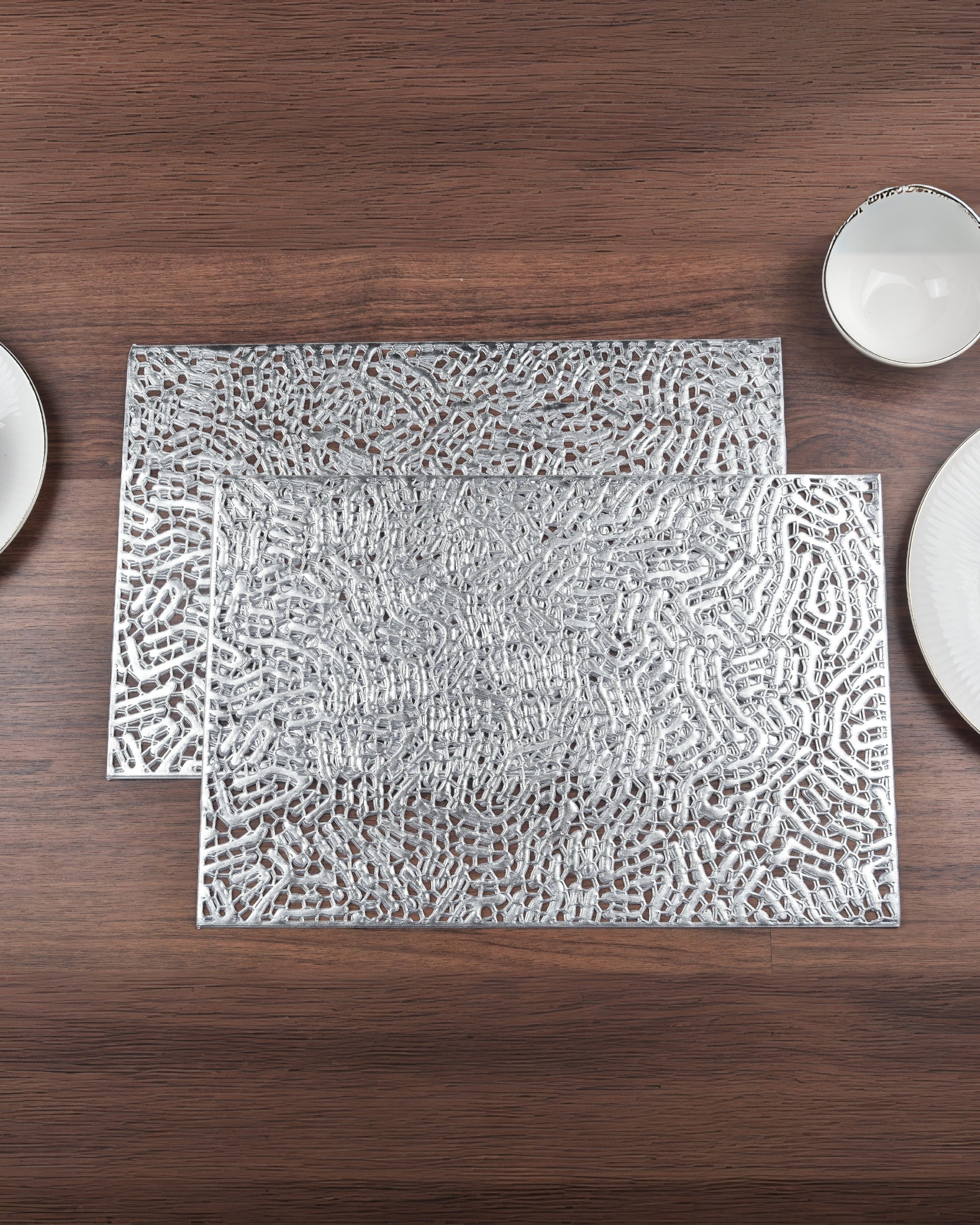 Premsons® Silver Mesh Design Rectangle Metallic Placemats – Washable, Wipeable, Non-Slip & Stain-Resistant Table Mats for Dining, Kitchen, Wedding & Party Décor