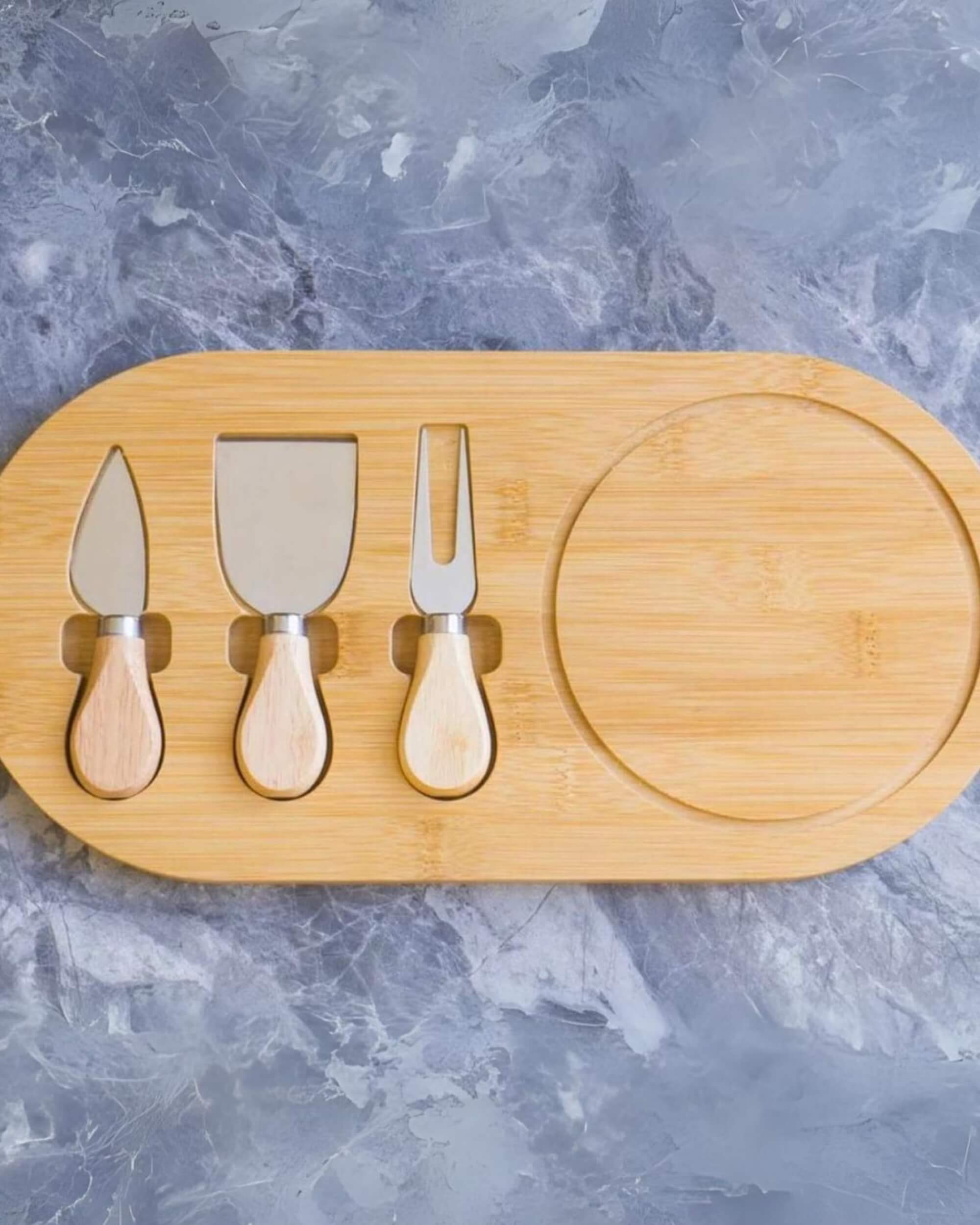 Premsons® Bamboo Cheese Board & Knife Set - Includes 3 Knife Set - Oval Serving Tray for Snacks Appetizers Cheese Fruits Crackers - Ideal for Home Dinner Special Occasions