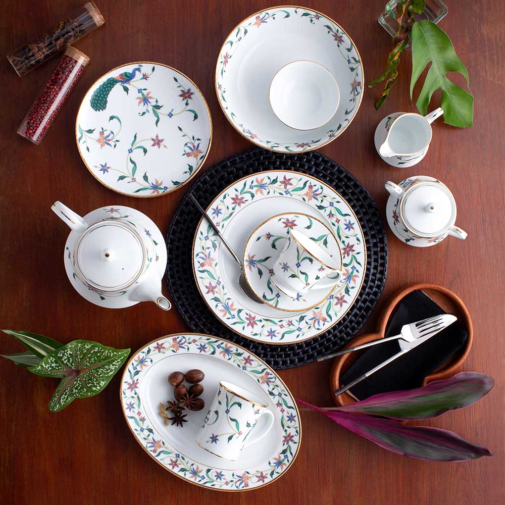 Bountiful Garden Porcelain Dinnerware Set – 21-Piece Formal Dinner Set with Peacock Accents & Gold Lining for 6
