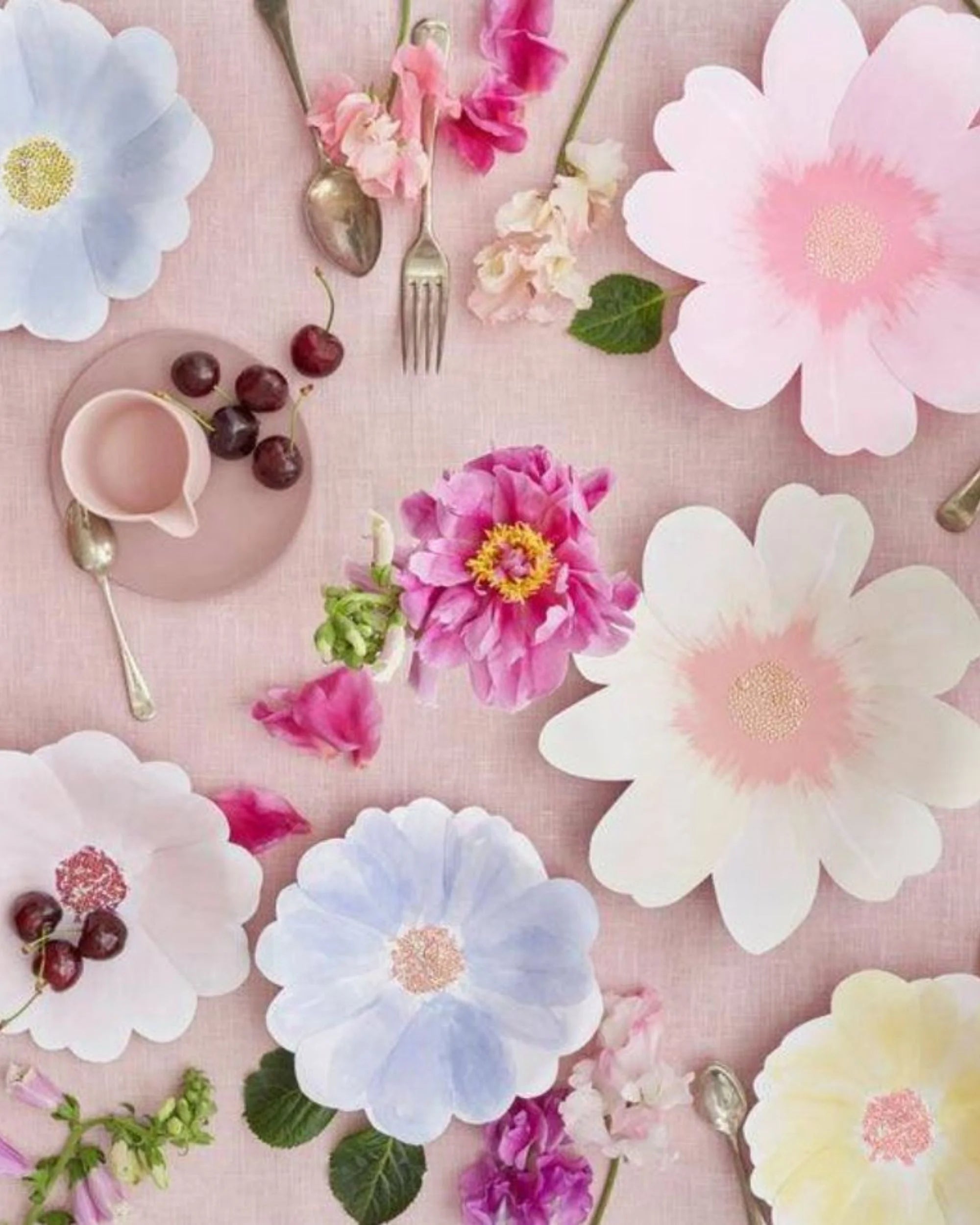 Premsons® Decorative Flower Party Plates – Disposable Plates for Birthdays, Anniversaries & Celebrations - Pack of 10