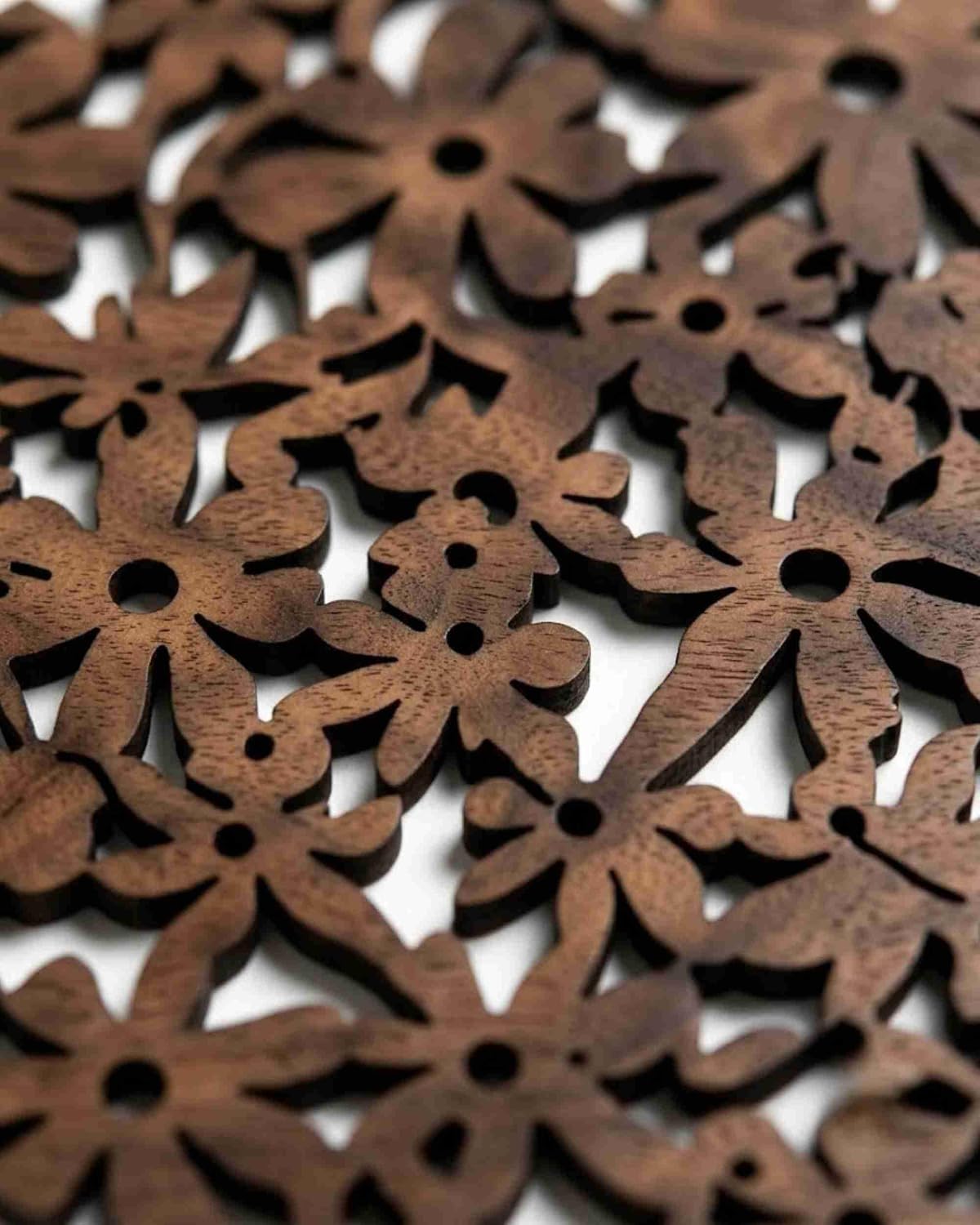 Premsons® Dark Brown Wooden Floral Trivet – Round Heat Resistant Wooden Pot Stand | Decorative Table Protector for Hot Pots, Pans & Serving Dishes