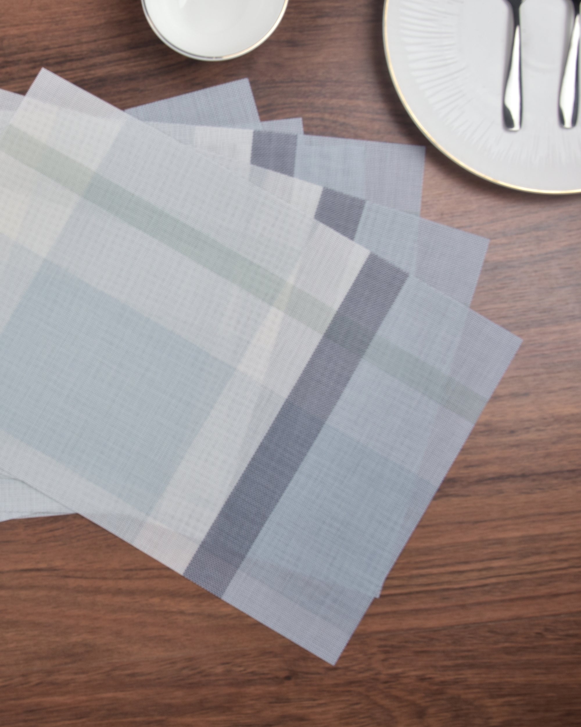 Premsons® Grey & Blue Rectangle Metallic Placemats – Washable, Wipeable, Non-Slip & Stain-Resistant Table Mats for Dining, Kitchen, Wedding & Party Décor