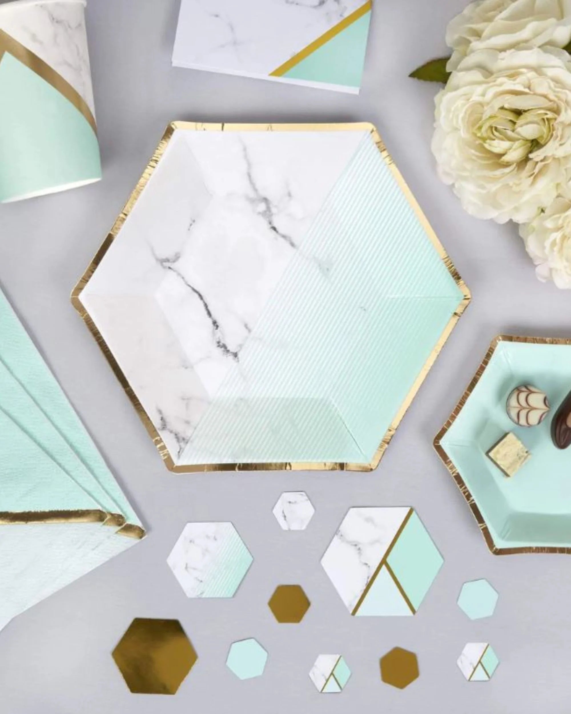Premsons® 7 -Inch Mint Green Marble with Gold Large Paper Plates - Birthday, Wedding, Showers Disposable Decorative Party Plates - Pack of 10