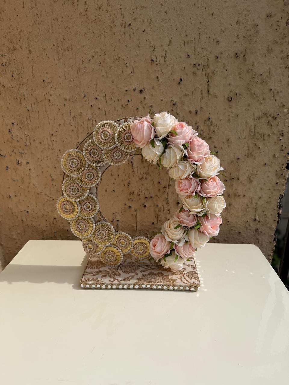 Premsons® Floral Chakri Singhasan – Mini Decorative Backdrop Stand for Ganpati, Pooja & Festive Décor