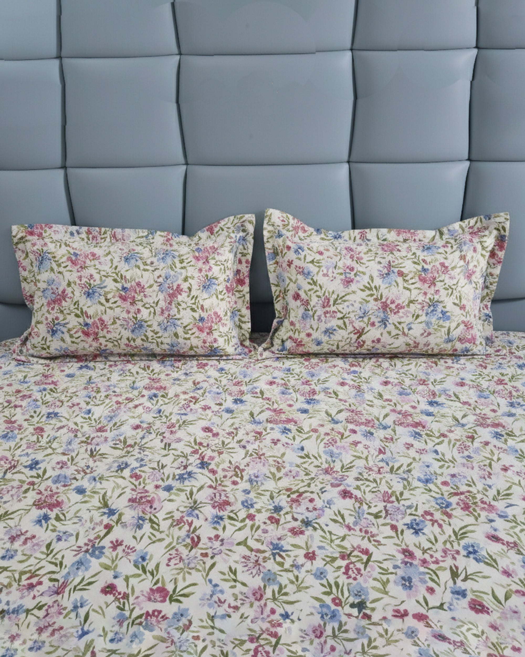 Premsons® Floral Print King Size Bedsheet – Pink & Blue Soft Cotton Double Bed Sheet with Matching Pillow Covers