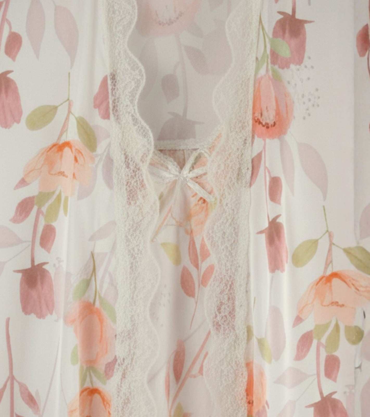 Eternia® Soft Petals Nightdress & Robe Set – Delicate Floral Print with Lace – Ivory Peach – Free Size