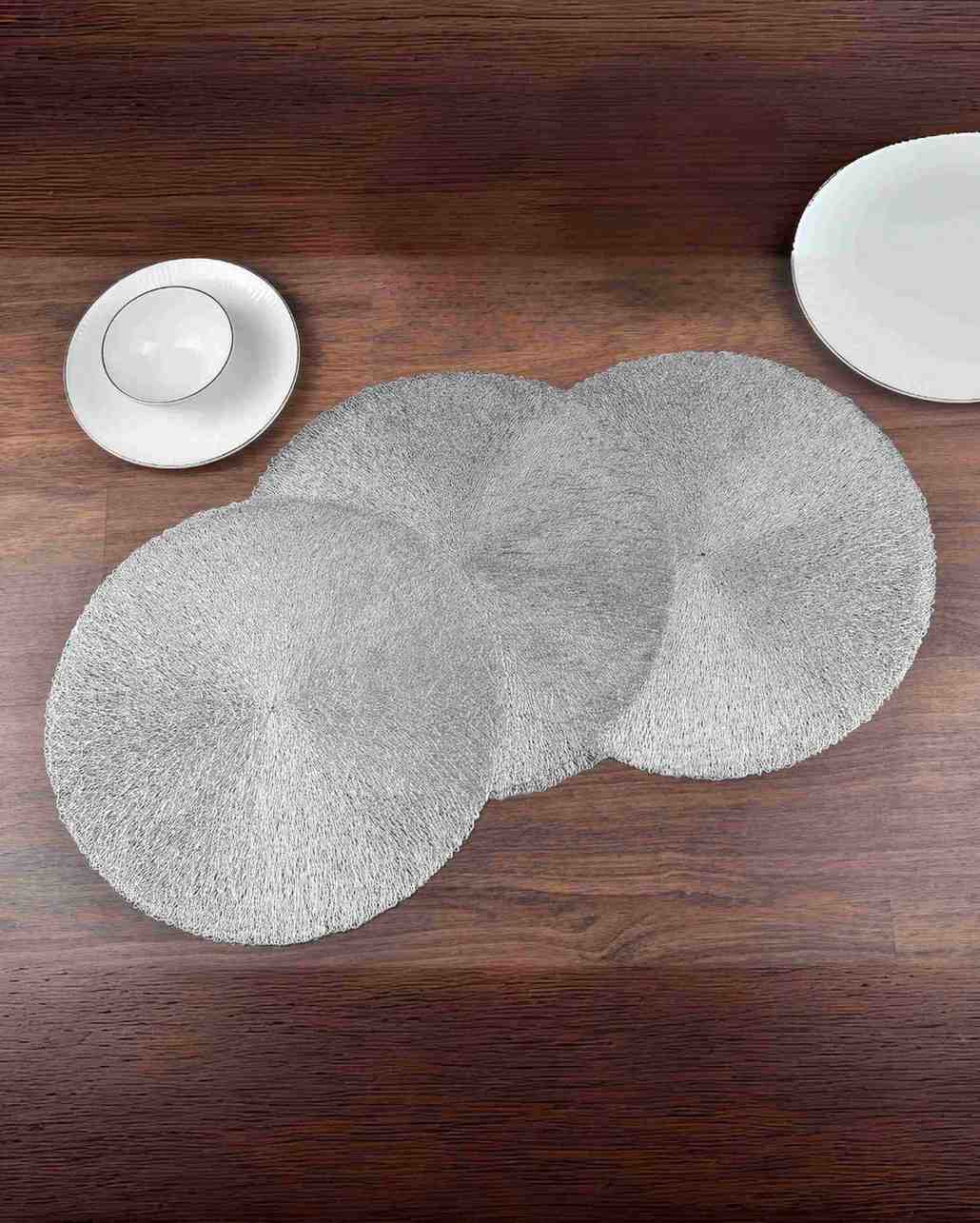 Premsons® Round Table Mat – Elegant Swirl Metallic Placemat | Washable, Wipeable, Non-Slip & Heat-Resistant | Stylish Table Mat for Dining, Kitchen, Wedding & Party Décor – Silver