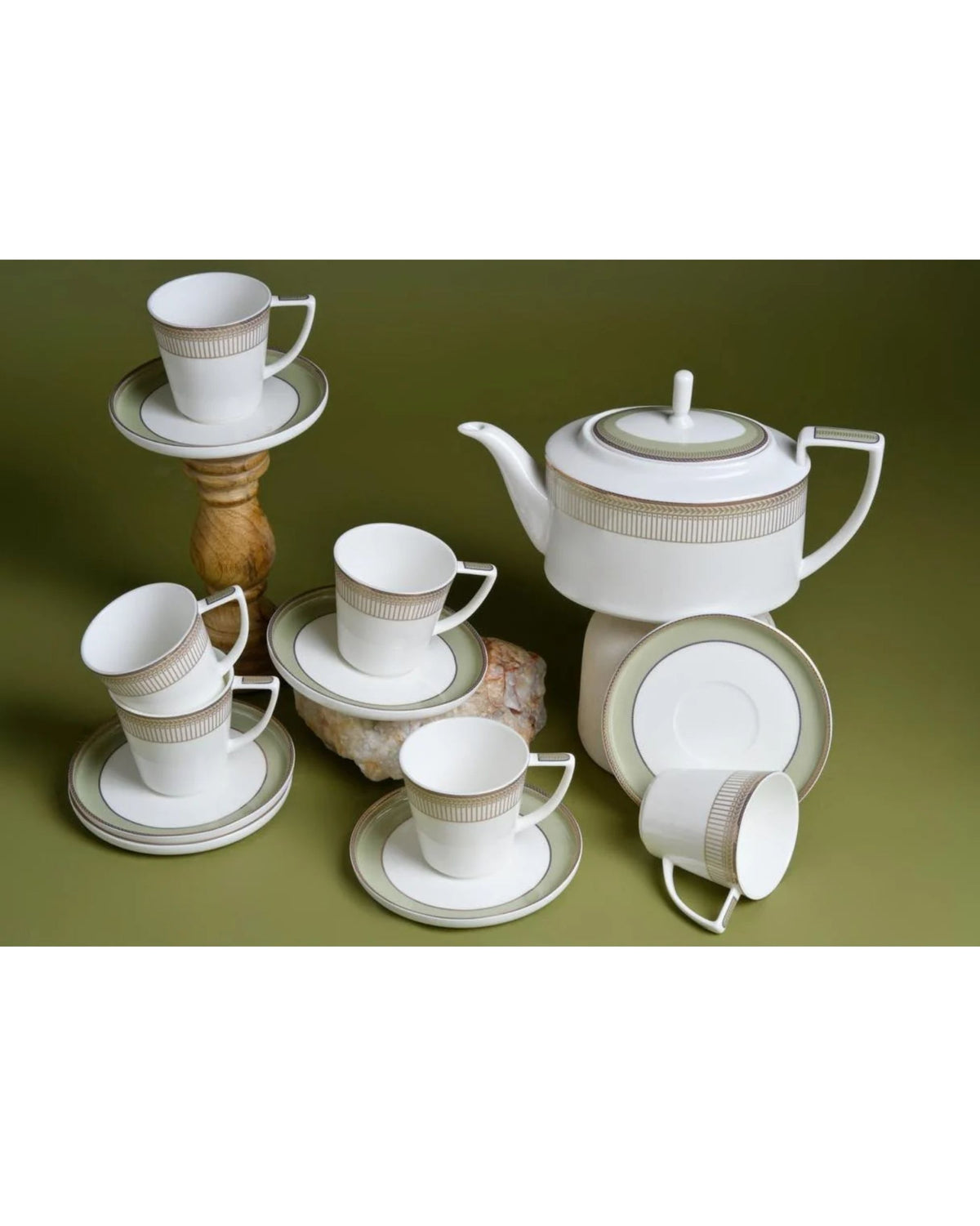 Premsons® Set of 6 White Tea Cups with Gold Geometric Bands and Contemporary Design