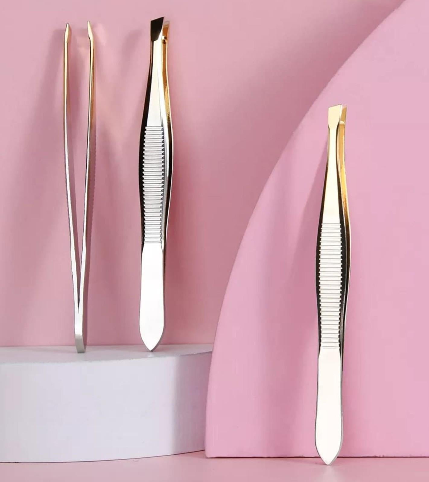 Professional Slanted Eyebrow Tweezer – Precision Stainless Steel Tweezers for Men & Women, Hair & Brow Removal Tool