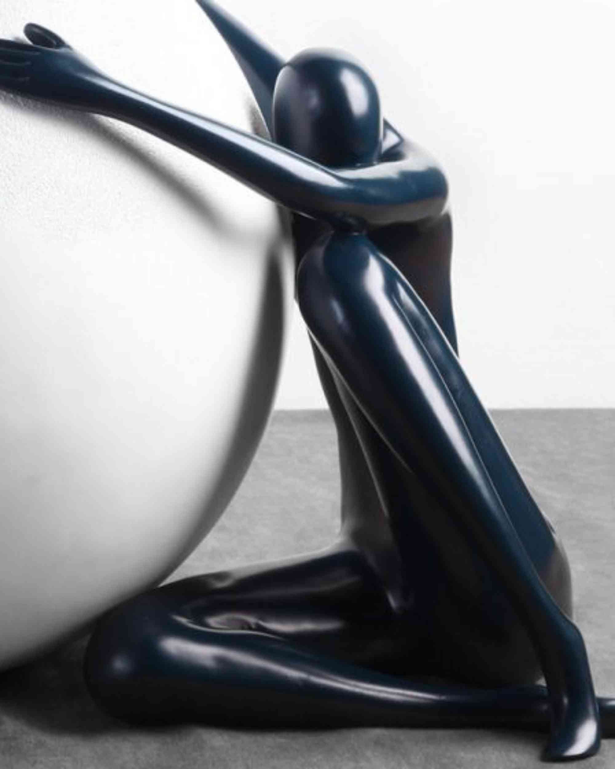 Premsons® Atlas Push Abstract Sculpture – Resin Art Figurine – Navy & White