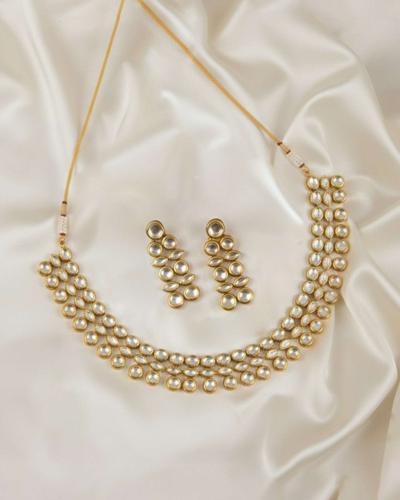 Premsons® Classic Kundan Collar Necklace Set – Layered Kundan Disc Design – Gold & Ivory – Adjustable Fit