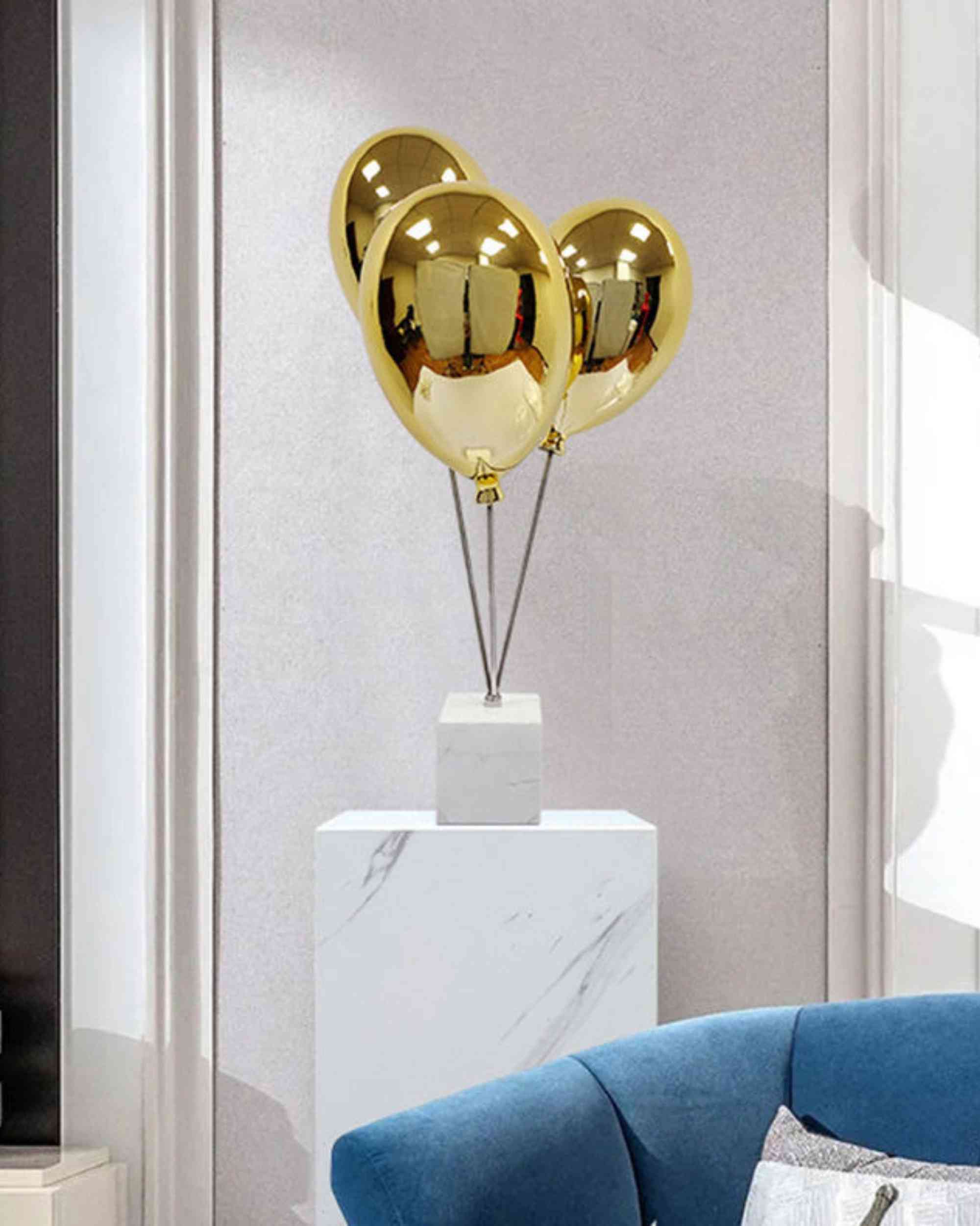 Premsons® Floating Balloon Sculpture – Resin Art Showpiece
