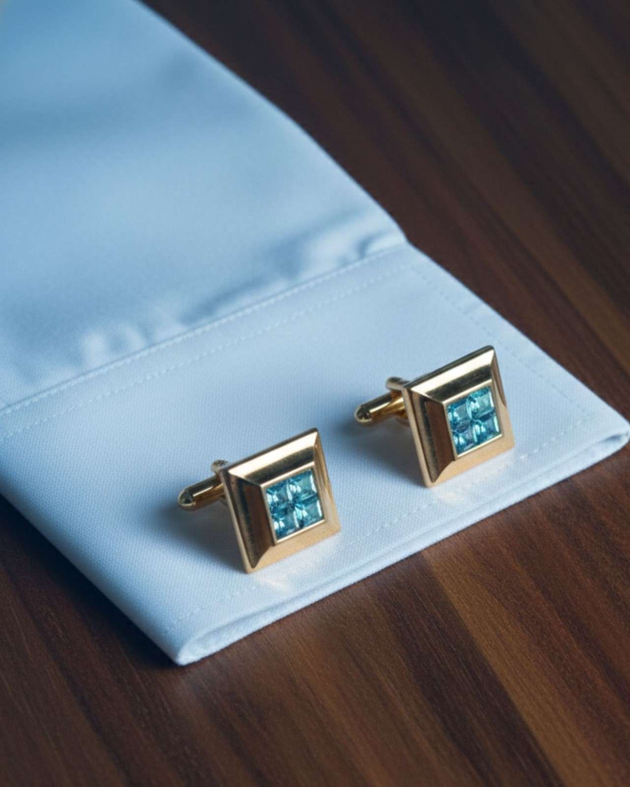 Premsons® Men’s Gold Tone Square Cufflinks with Crystal Mosaic Centre, Premium Formal Wear Accessories for Weddings & Parties – Light Blue