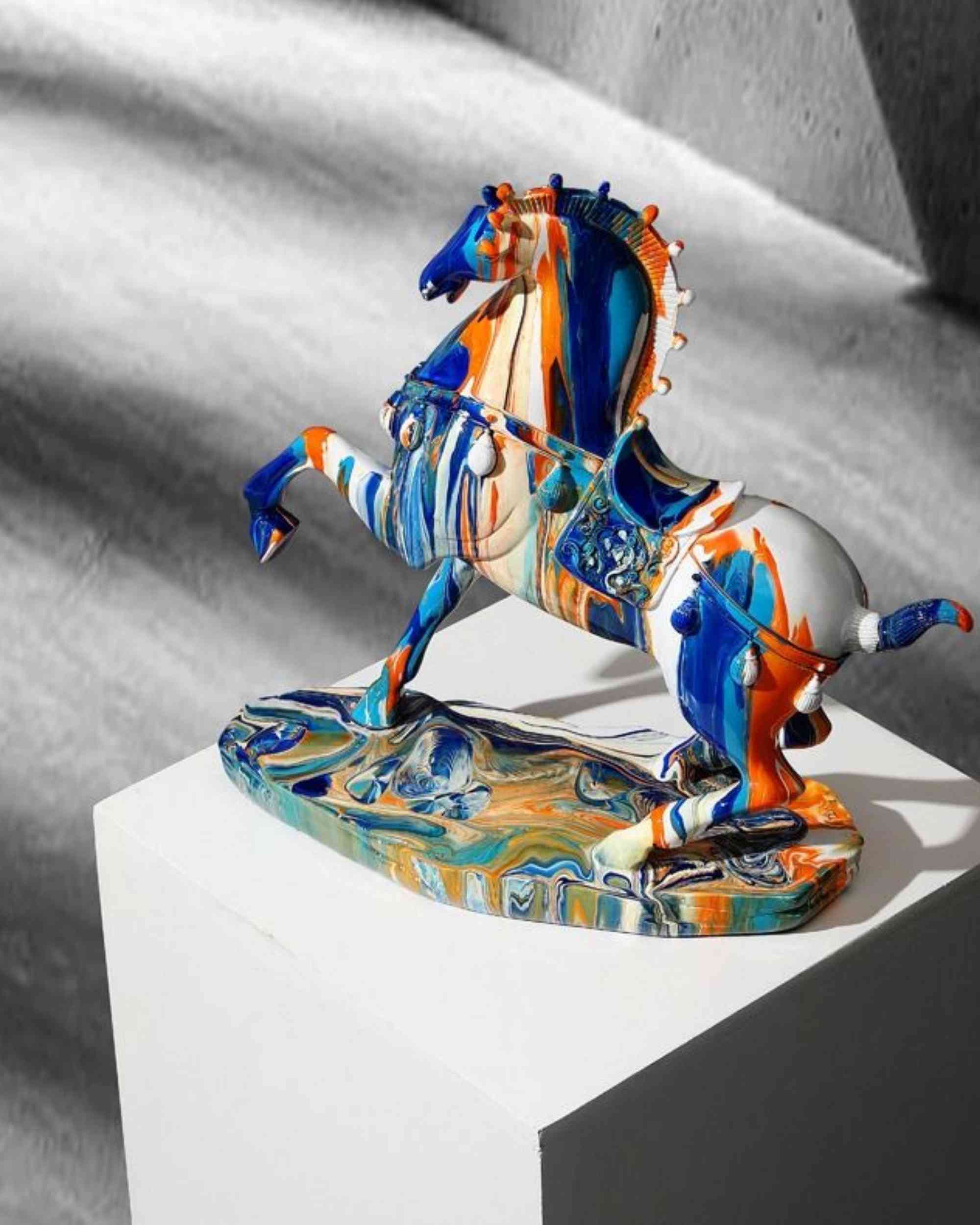 Premsons® Pop Art Horse Sculpture – Graffiti Resin Figurine – Multicolour