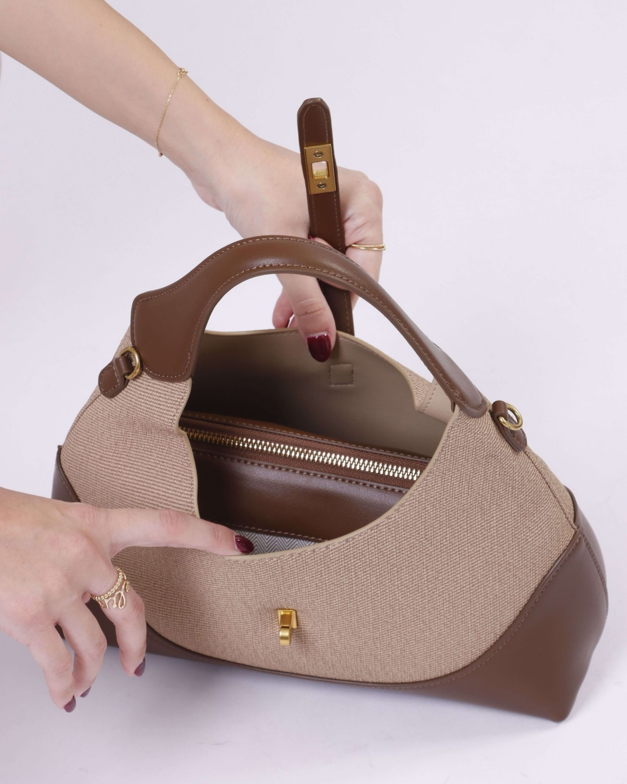 Premsons® Elegant Two-Tone Women’s Handbag for Everyday Style